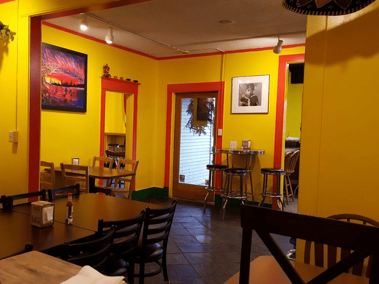 The colorful dining room at Zamorana
